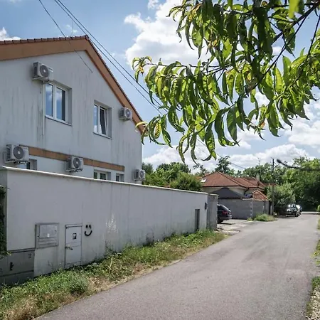 Apartamento Elisabeth By Pyramid Bratislava