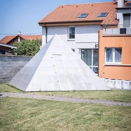 Elisabeth By Pyramid Bratislava