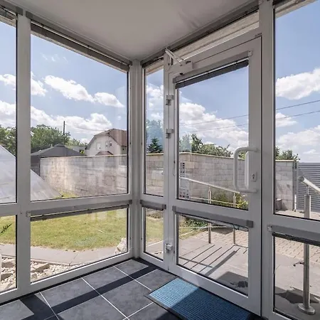 Elisabeth By Pyramid Apartment Pressburg